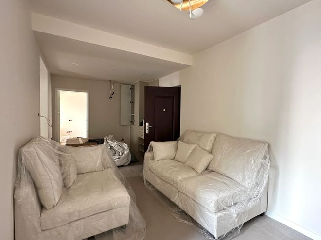 年轻人的客厅新玩法实用又解锁生活新姿势！九游会J9入口传统沙发正在 “消失”？(图4)